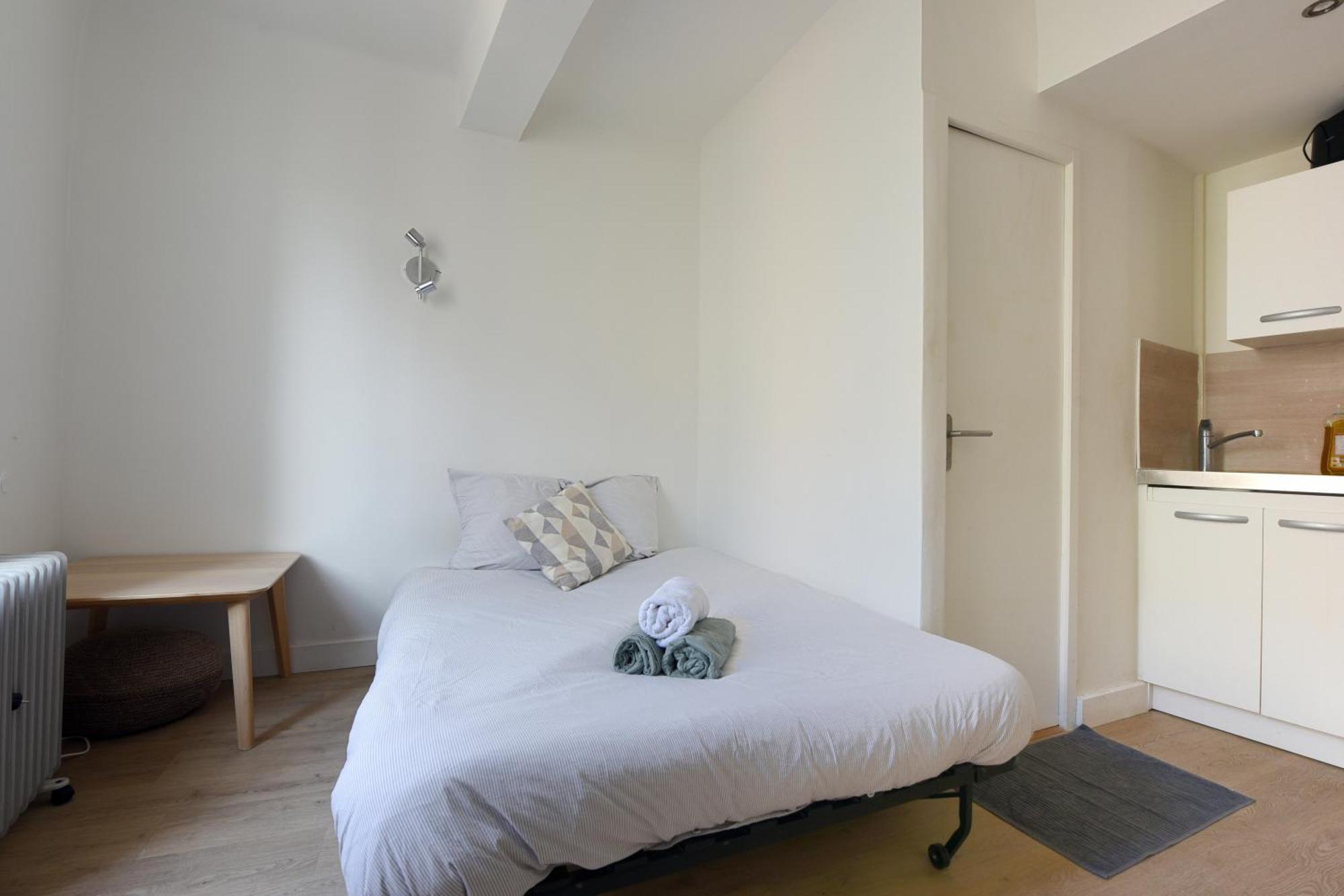 Studio Garrigue La Fare-les-Oliviers Экстерьер фото